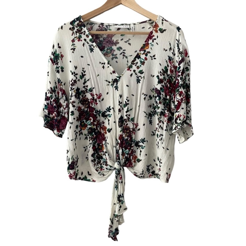 Luq Rhee Tie Front Top White Floral Women’s Size Medium